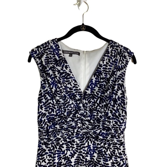 Jones Wear Sleeveless Navy/White Polyester Business Casual Print Dress Size 8 - Picture 4 of 12